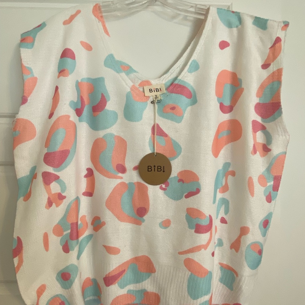BiBi White Knit Tank with Coral, Aqua and Pink Abstract Spots. Oversized
